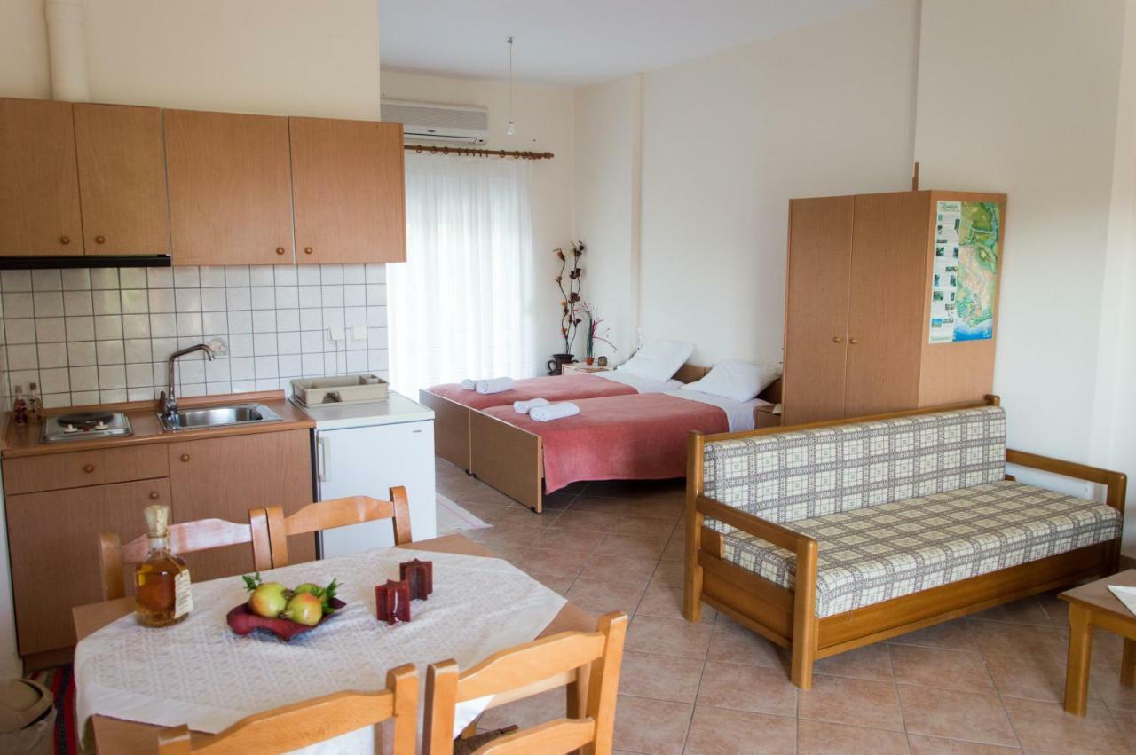 Dimitriou Rooms Glyki Exterior foto