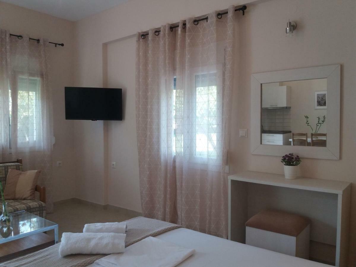 Dimitriou Rooms Glyki Exterior foto