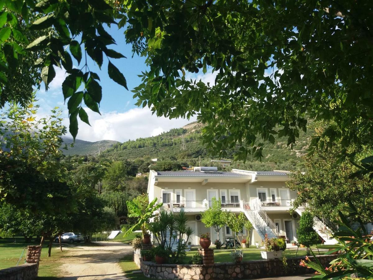 Dimitriou Rooms Glyki Exterior foto