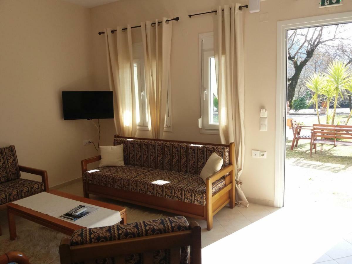 Dimitriou Rooms Glyki Exterior foto